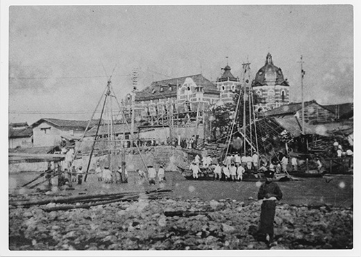 1908年　建設中